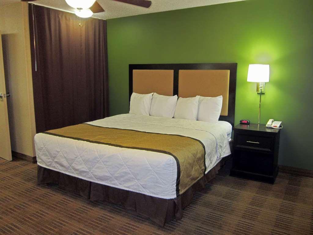 Extended Stay America Suites - Detroit - Southfield - I-696 Farmington Hills Δωμάτιο φωτογραφία